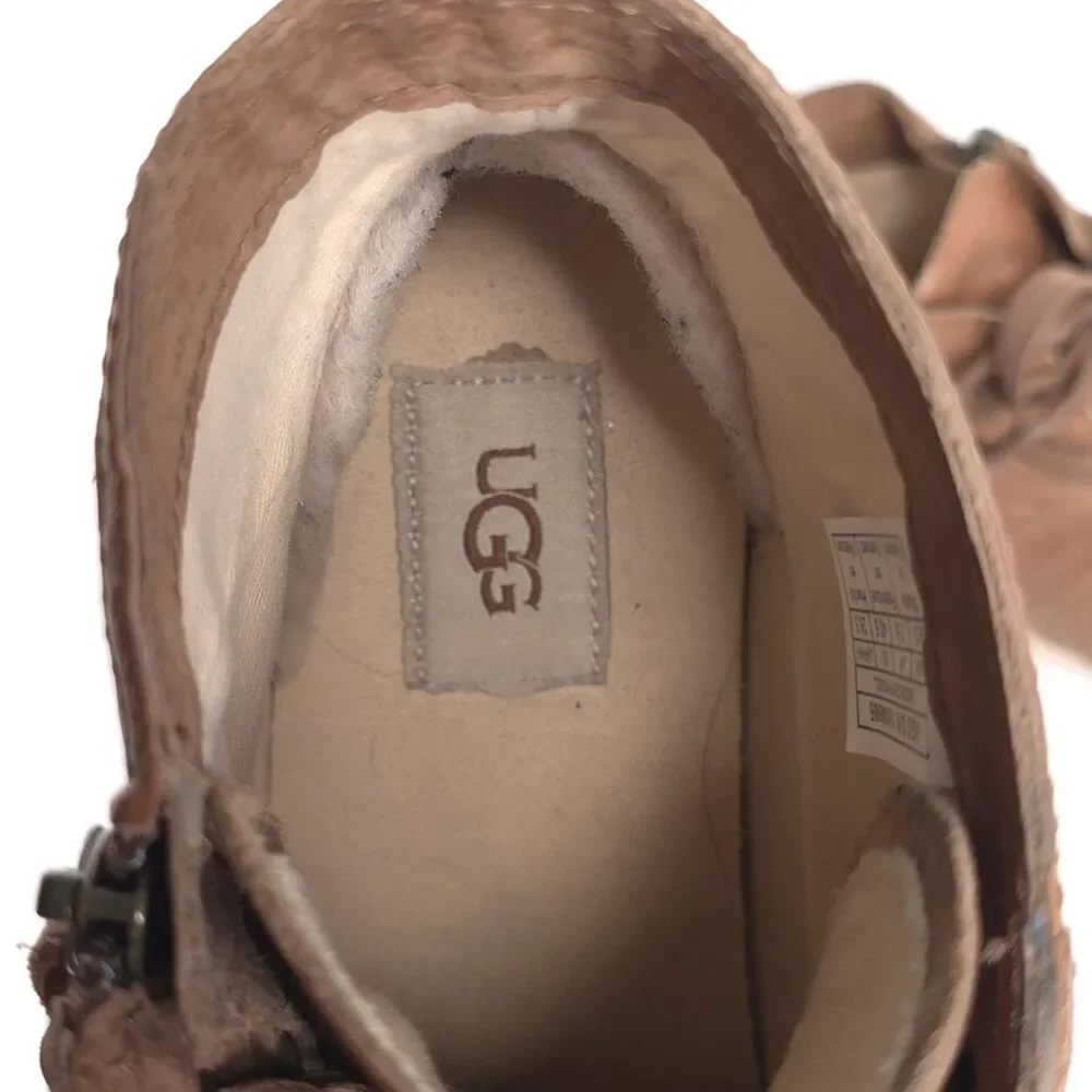 UGG Women's Sneakers 9.5 Brown‎ Leather High Top Tassel Zip Lace Up Casual